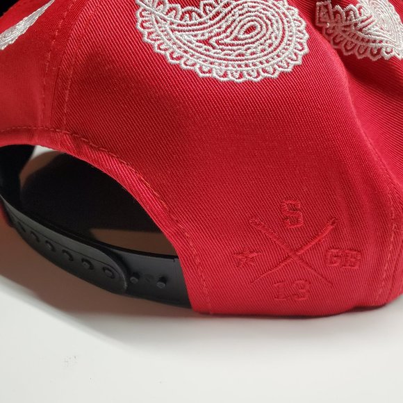 Stereo - Red Cap Bandana - 100% Authentic - Very Rare - New With Tags - Picture 3 of 9